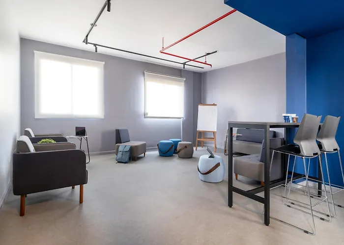 Swan Generation Hotel 4*
