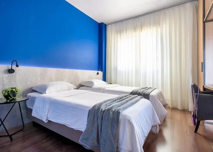 Swan Generation Hotel 4*