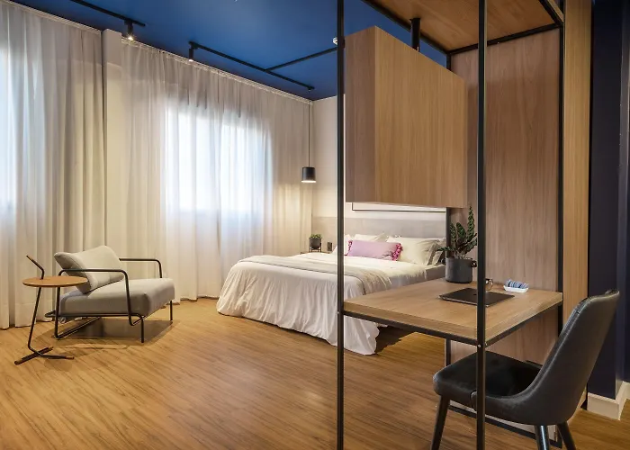 Hotel Swan Generation 4*